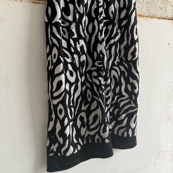 Chicos Zip Front Collared Dress Black White Animal Print Workwear - Picture 2 of 9